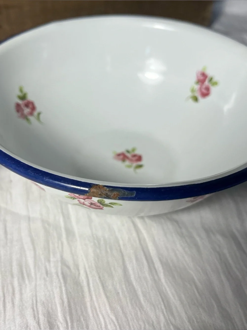3 Vtg Robert Steffy Bagatelle Enamelware Bowls Shabby Rose Fly Insect Logo